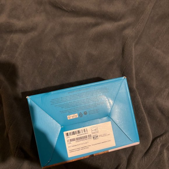 Echo Dot NEW - Picture 3 of 3